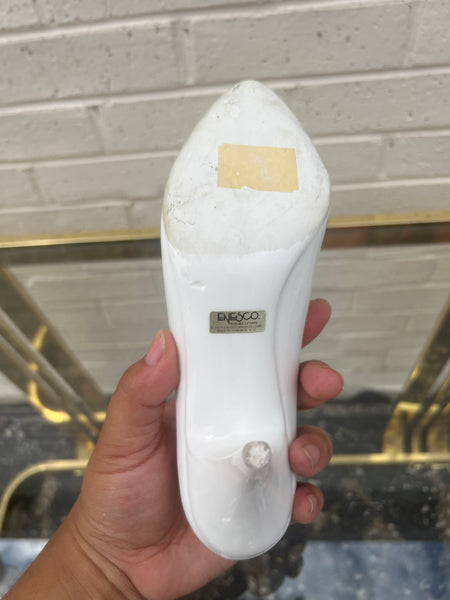 1985 Enesco White Ceramic Heel