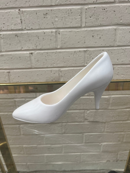 1985 Enesco White Ceramic Heel